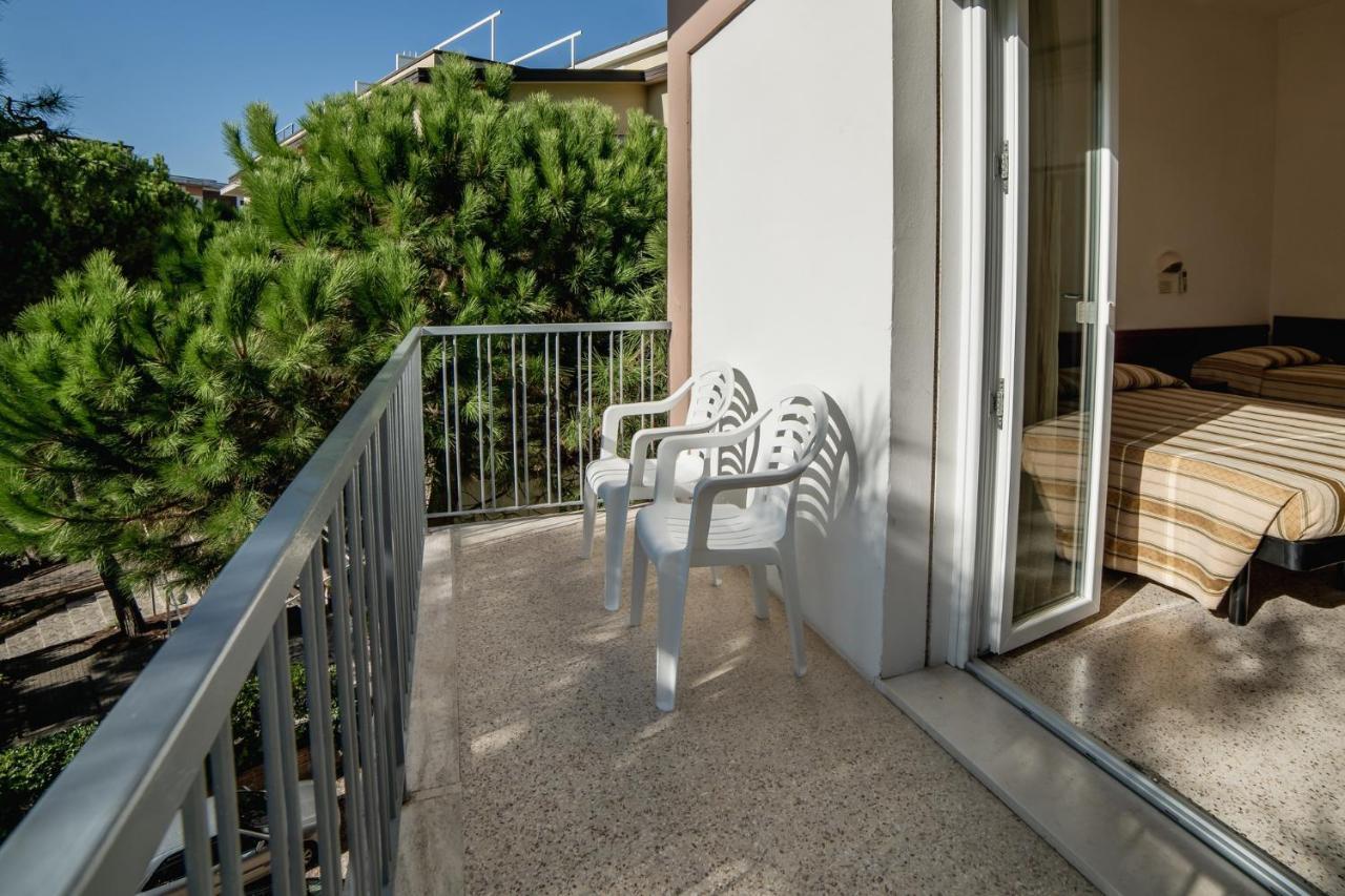 Hotel Sayonara Milano Marittima Zewnętrze zdjęcie