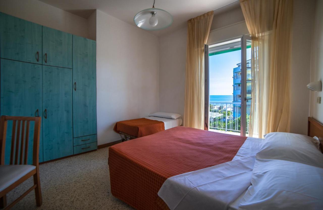 Hotel Sayonara Milano Marittima Zewnętrze zdjęcie